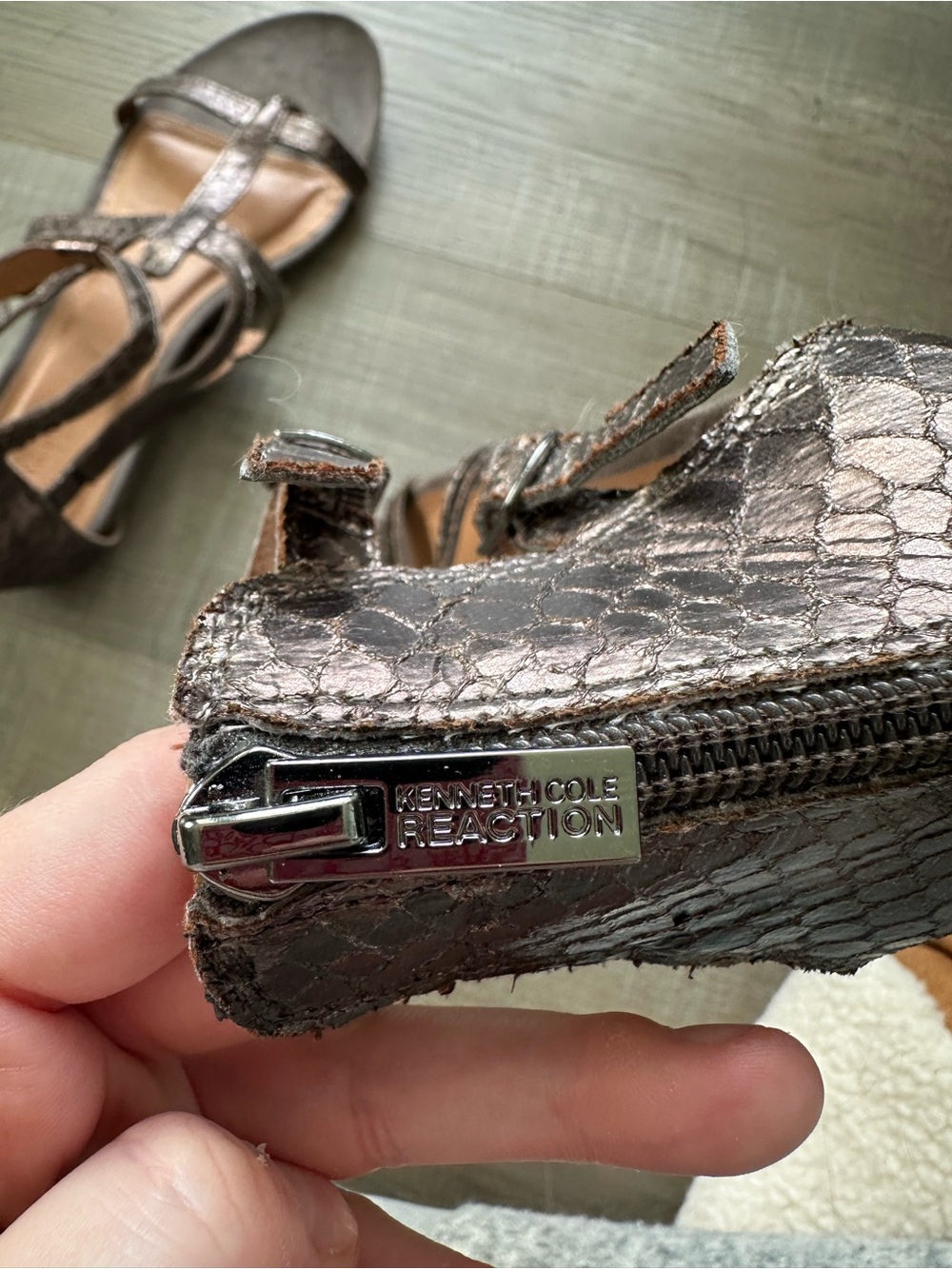 Kenneth Cole Reaction Sandals - Picture 4 of 7